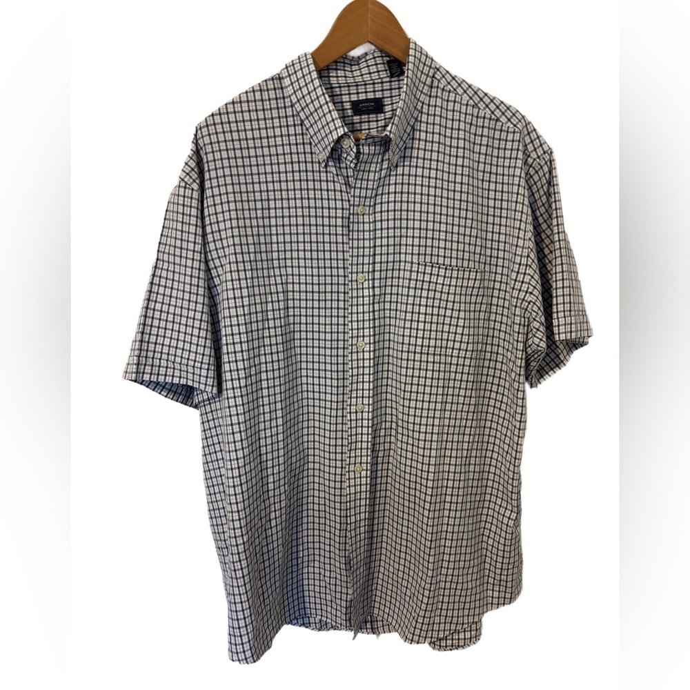 Men’s Arrow White/Blue Plaid Short Sleeve Button Up Shirt